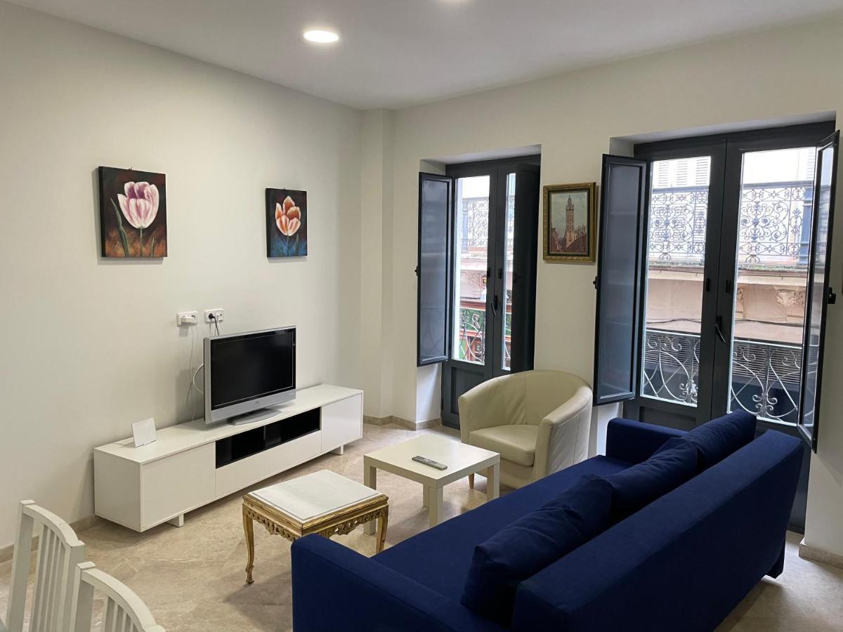 Petit Sagasta Apartamentos-Sagasta إشبيلية المظهر الخارجي الصورة